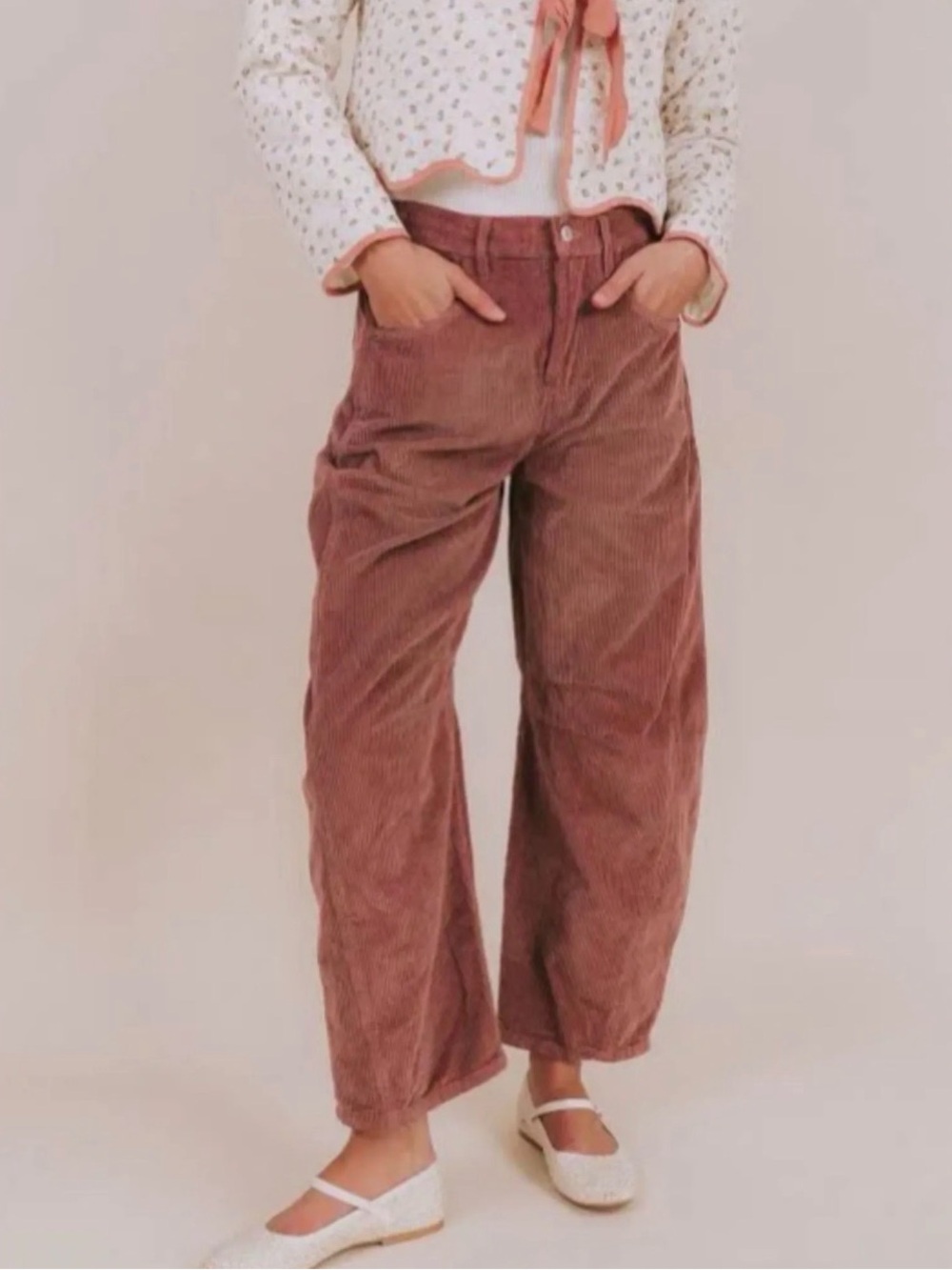 NWT Free People Good Luck Mid Rise
Cord Barrel Jeans MSRP $128 Size 30